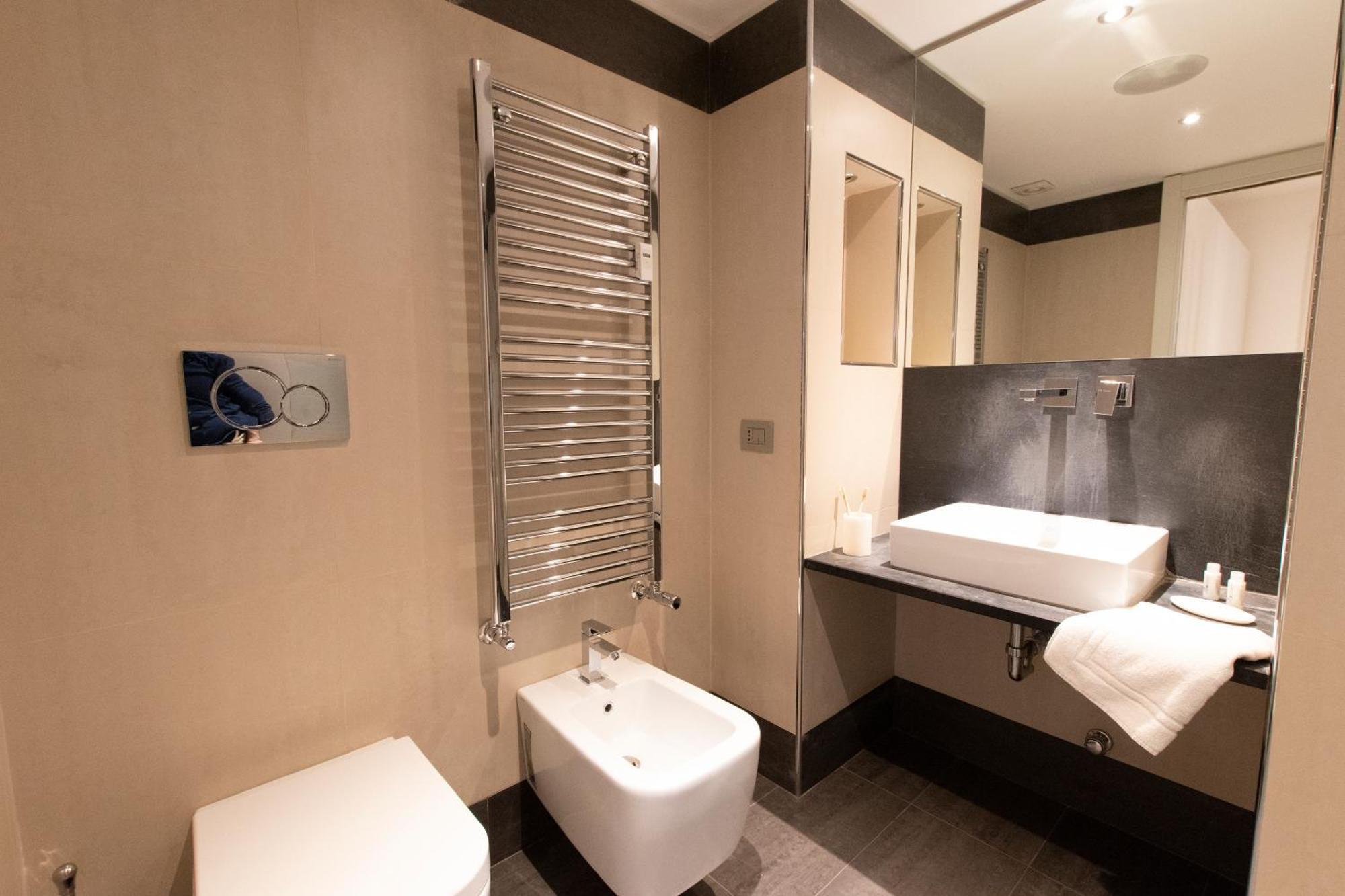 Luxury Apartment - Bramante 7 Milánó Kültér fotó